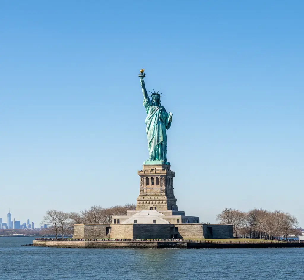 Visit statue of liberty NYC